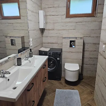 Single-story By The Grabczyn